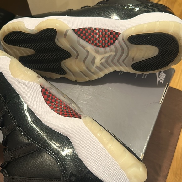 Air jordan 11. Retro (Low) 72-10 - Picture 9 of 10